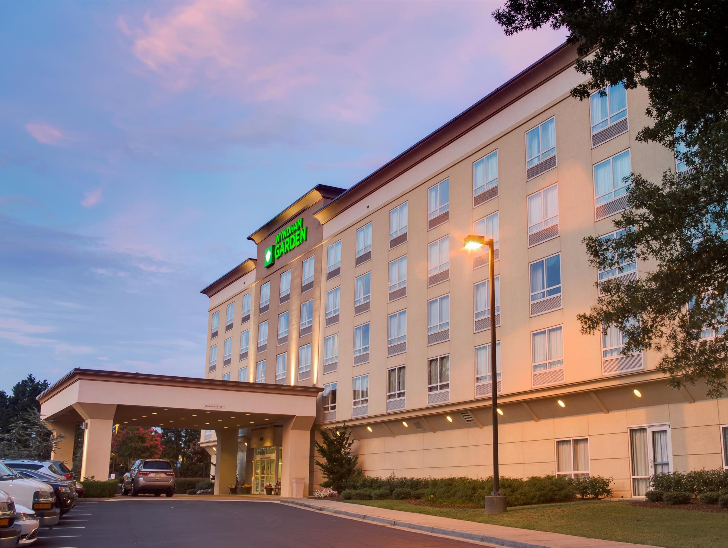 Wyndham Garden Duluth Hotel Exterior photo
